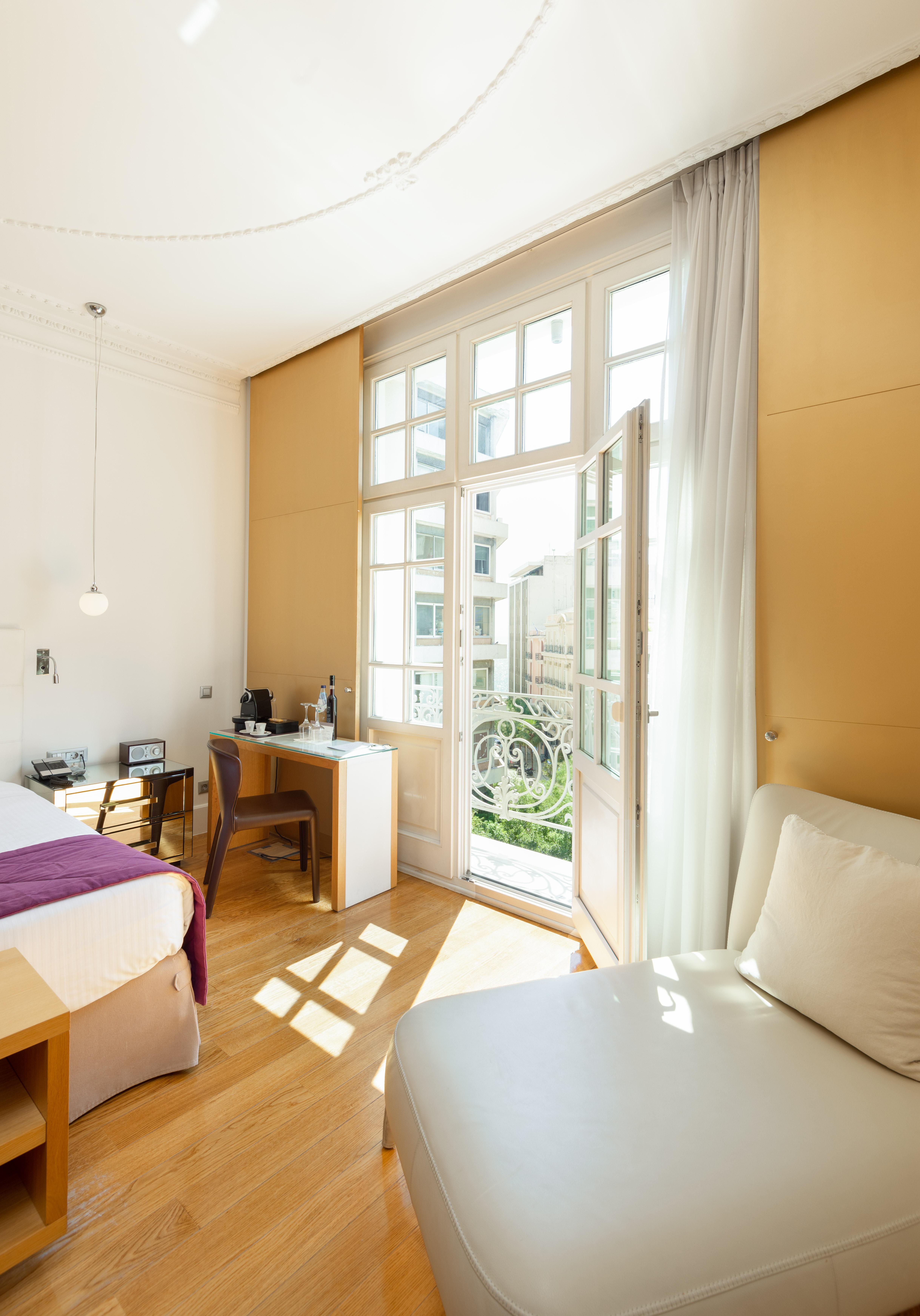 The Excelsior - Small Luxury Hotels Of The World Салоники Экстерьер фото A room at the hotel